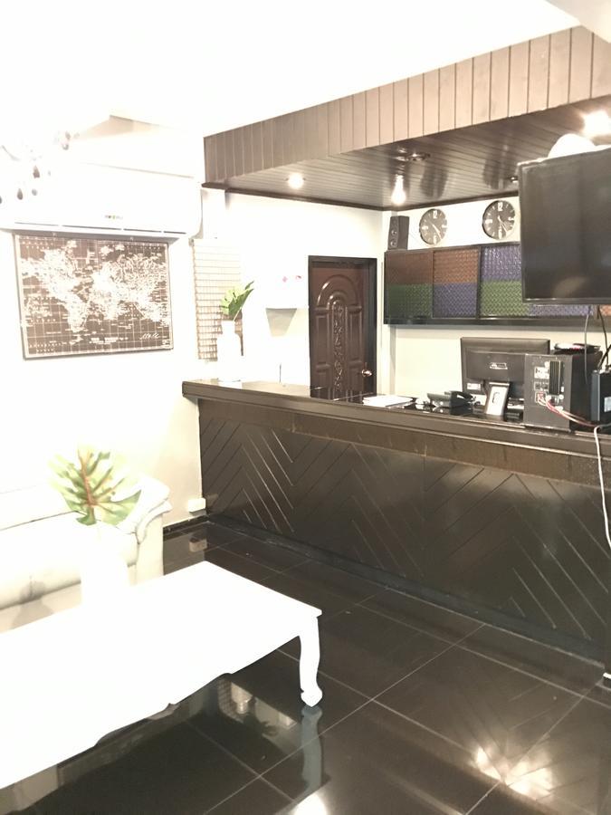 Add Home Hostel Vipavadee 42 Банкок Екстериор снимка