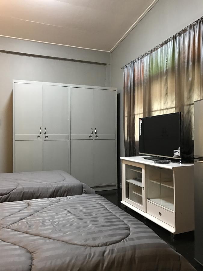 Add Home Hostel Vipavadee 42 Банкок Екстериор снимка