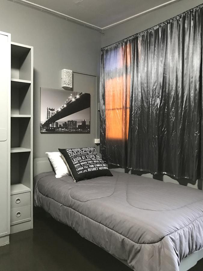 Add Home Hostel Vipavadee 42 Банкок Екстериор снимка