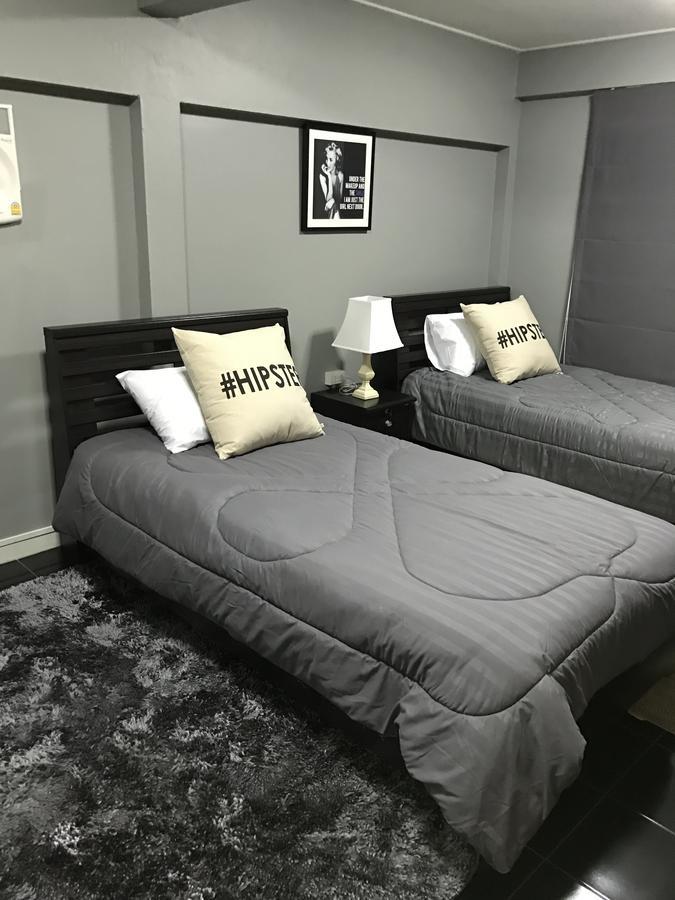 Add Home Hostel Vipavadee 42 Банкок Екстериор снимка
